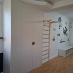 Детски плакар со монтиран рипстол за вежбање / Kids wardrobe with integrated wall bars (Rippstole)