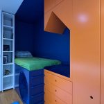 Детски кревет со вграден плакар и скали / Kids bed with integrated wardrobe and stairs