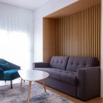 Ѕиден панел со дрвени летви / Wood slat wall panel