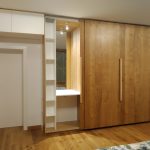 Плакар со вградено огледало / Wardrobe with integrated mirror